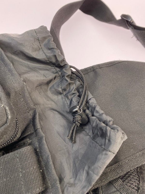 【中古品】【メンズ/レディース】 KOMBAT UK TACTICAL コンバット ユーケー タクティカル CROSS BAG クロスバック 斜め掛けバック 188-250321-em-20-min カラー：ブラック 万代Net店