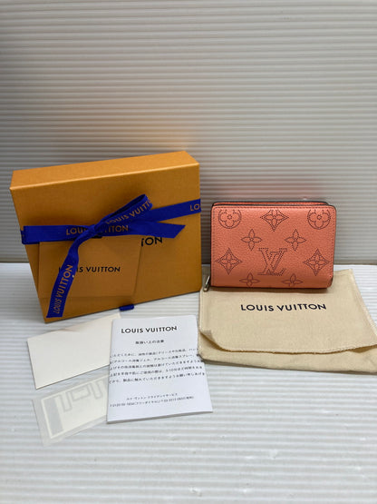 【中古品】【レディース】 LOUIS VUITTON ルイ・ヴィトン M81419 マヒナ ポルトフォイユ クレア 二つ折り 財布 179-250623-cn-3-min カラー：ピンク系 万代Net店