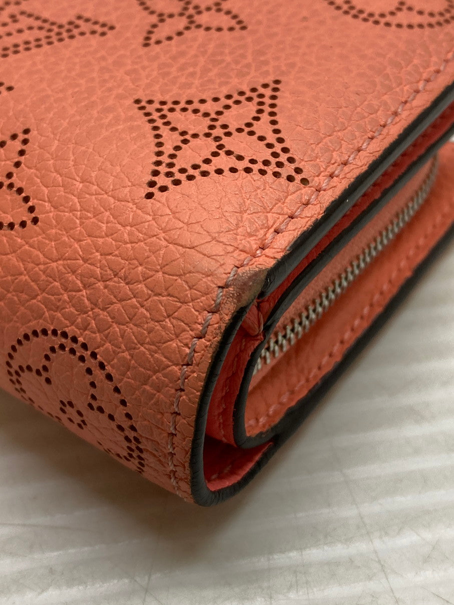 【中古品】【レディース】 LOUIS VUITTON ルイ・ヴィトン M81419 マヒナ ポルトフォイユ クレア 二つ折り 財布 179-250623-cn-3-min カラー：ピンク系 万代Net店