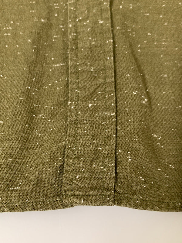 【中古品】【メンズ】 J.CREW ジェイクルー L/S COTTON SHIRT K1628 モーリシャス製 ロングスリーブ スリムマーブルコットンシャツ 長袖シャツ トップス 146-260617-yn-12-min サイズ：L カラー：オリーブグリーン 万代Net店