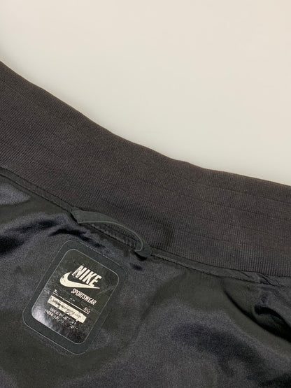 【現状渡し品】【メンズ】 NIKE ナイキ DUKE BLUE DEVILS VARSITY JACKET ジャケット 148-250419-ks-62-min サイズ：XL カラー：ブラック 万代Net店