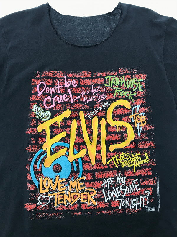 【中古品】【メンズ】 ELVIS PRESLEY エルヴィス プレスリー 90's GRAFFITI S/S TEE 90年代 グラフィティ Tシャツ 半袖Tシャツ ストリートアート トップス 146-260511-ty-06-tagh サイズ：サイズ表記なし 下記参照 カラー：ブラック 万代Net店