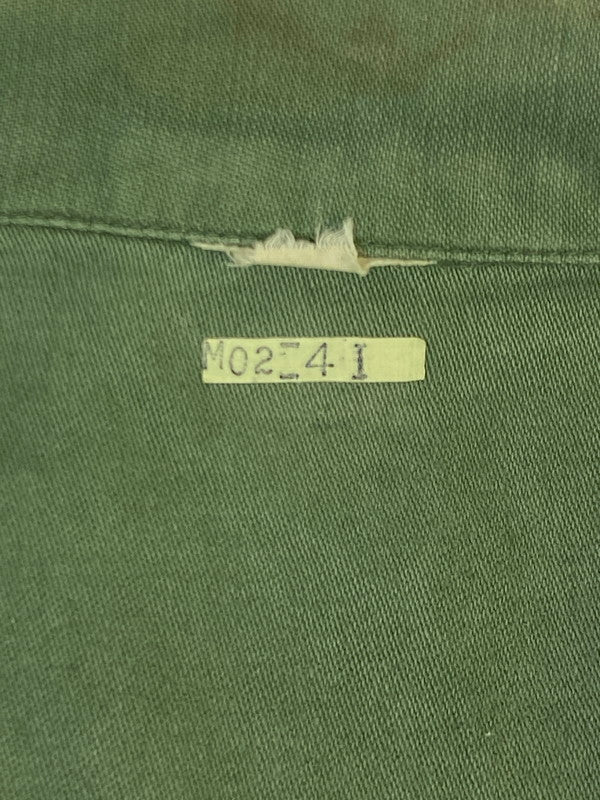 【現状渡し品】【メンズ】 U.S.ARMY ユーエスアーミー 60'S UTILITY SHIRT ユーティリティシャツ 146-250713-AS-7-min カラー：カーキ 万代Net店