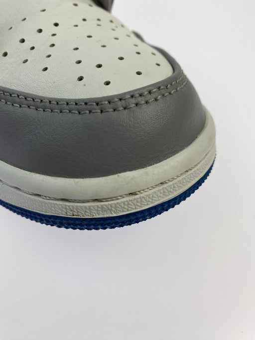 【中古品】【メンズ】 NIKE ナイキ DQ8426-014 AIR JORDAN 1 MID TRUE BLUE エアジョーダン ワン スニーカー シューズ 靴 160-250402-cn-5-min サイズ：27cm カラー：CEMENT GREY/WHITE TRUE BLUE 万代Net店