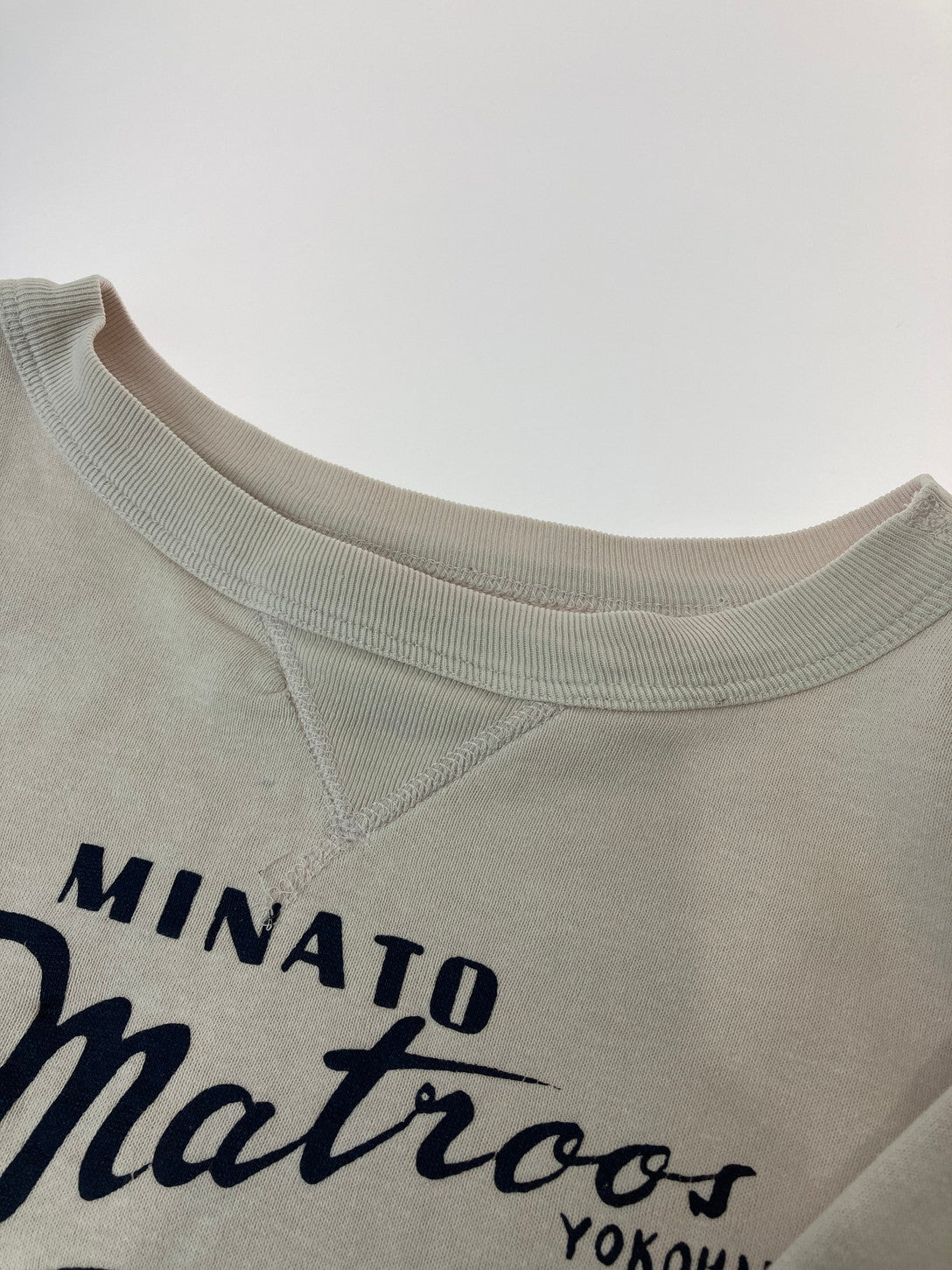 【中古品】【メンズ】 BLUE BLUE ブルーブルー 前Vスウェット トレーナー 145-250414-AS-22-min カラー：ピンク系 万代Net店