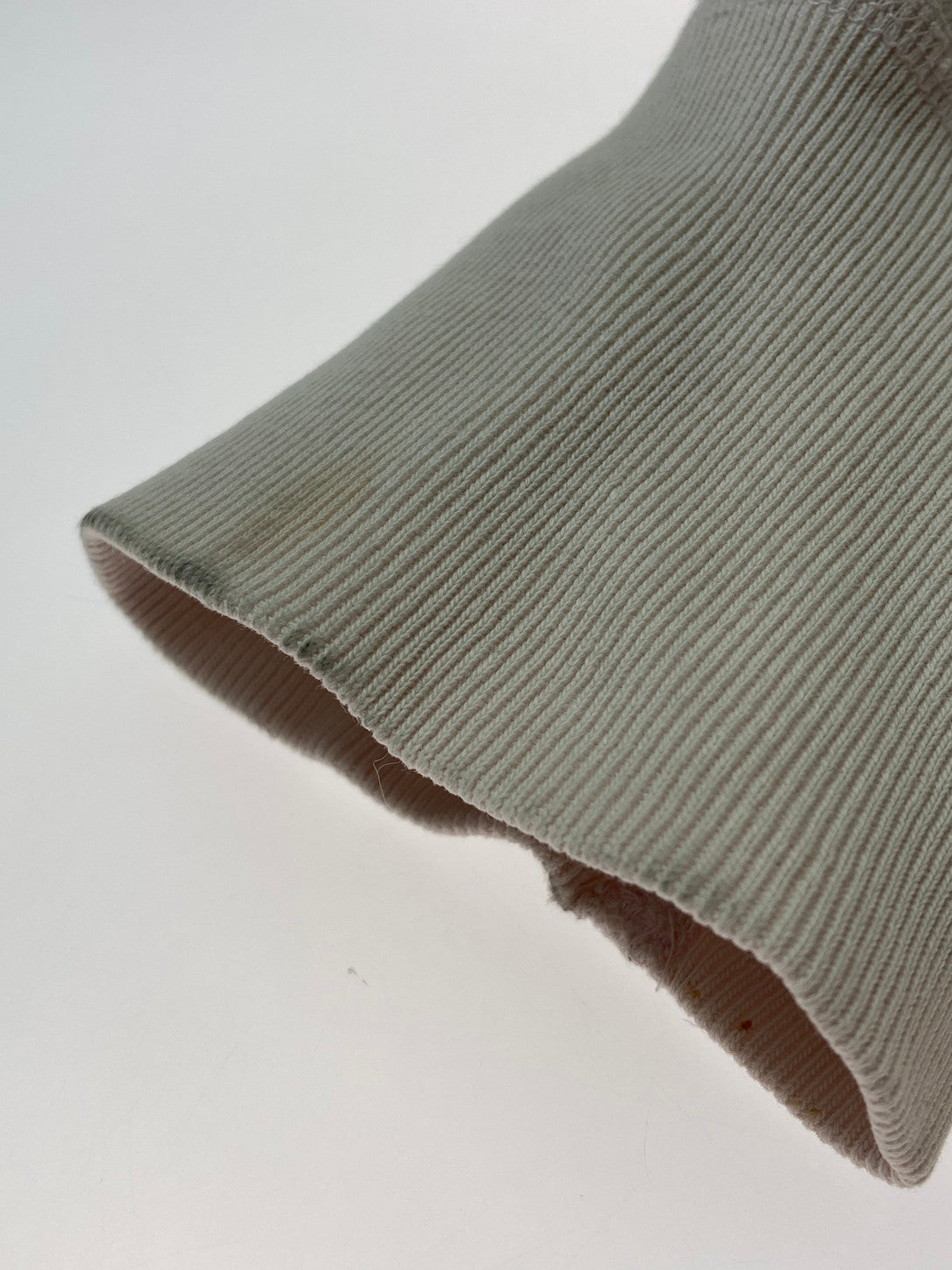 【中古品】【メンズ】 BLUE BLUE ブルーブルー 前Vスウェット トレーナー 145-250414-AS-22-min カラー：ピンク系 万代Net店