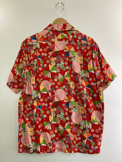 【中古品】【メンズ】 EVISU YAMANE エヴィス ヤマネ SS COTTON SHIRT 鬼チリ 半袖 コットン シャツ 菊柄 メンズ トップス 半袖 145-250409-em-14-min サイズ：38 カラー：レッド系 万代Net店