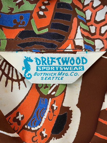 【現状渡し品】【メンズ】 SUN SURF サンサーフ SS20880 SPECIAL EDITION実名復刻DRIFT WOOD SPORTSWEARRAYON L S THE BOYS FESTIVAL Style シャツ トップス 145-250411-ks-44-min カラー：ブラウン系 万代Net店