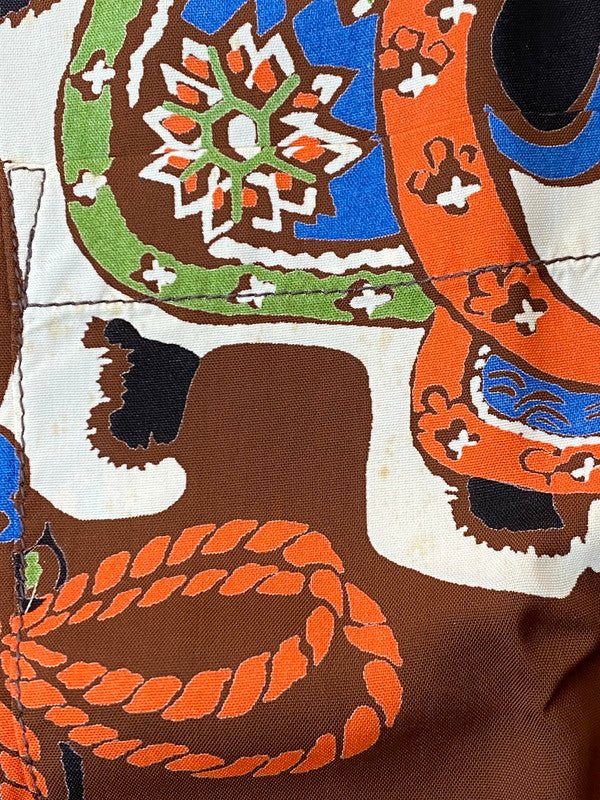 【現状渡し品】【メンズ】 SUN SURF サンサーフ SS20880 SPECIAL EDITION実名復刻DRIFT WOOD SPORTSWEARRAYON L S THE BOYS FESTIVAL Style シャツ トップス 145-250411-ks-44-min カラー：ブラウン系 万代Net店