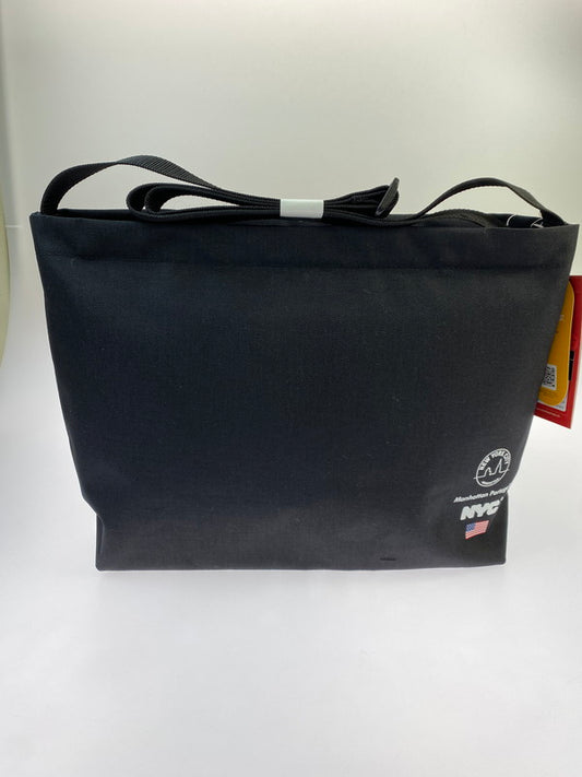 【中古美品】【メンズ/レディース】 Manhattan Portage マンハッタンポーテージ 188 1482-LVL-NEW YORK CITY CLEARVIEW SHOULDER BAG VINYL LINING NEW YORK CITY ショルダーバッグ カバン 188-250420-AS-17-min カラー：ブラック 万代Net店