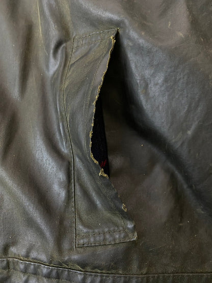 【現状渡し品】【メンズ】 HARDY ハーディー HOUSE OF HARDY イングランド製 オイルドジャケット 146-250419-ks-01-min サイズ：M カラー：カーキ 万代Net店