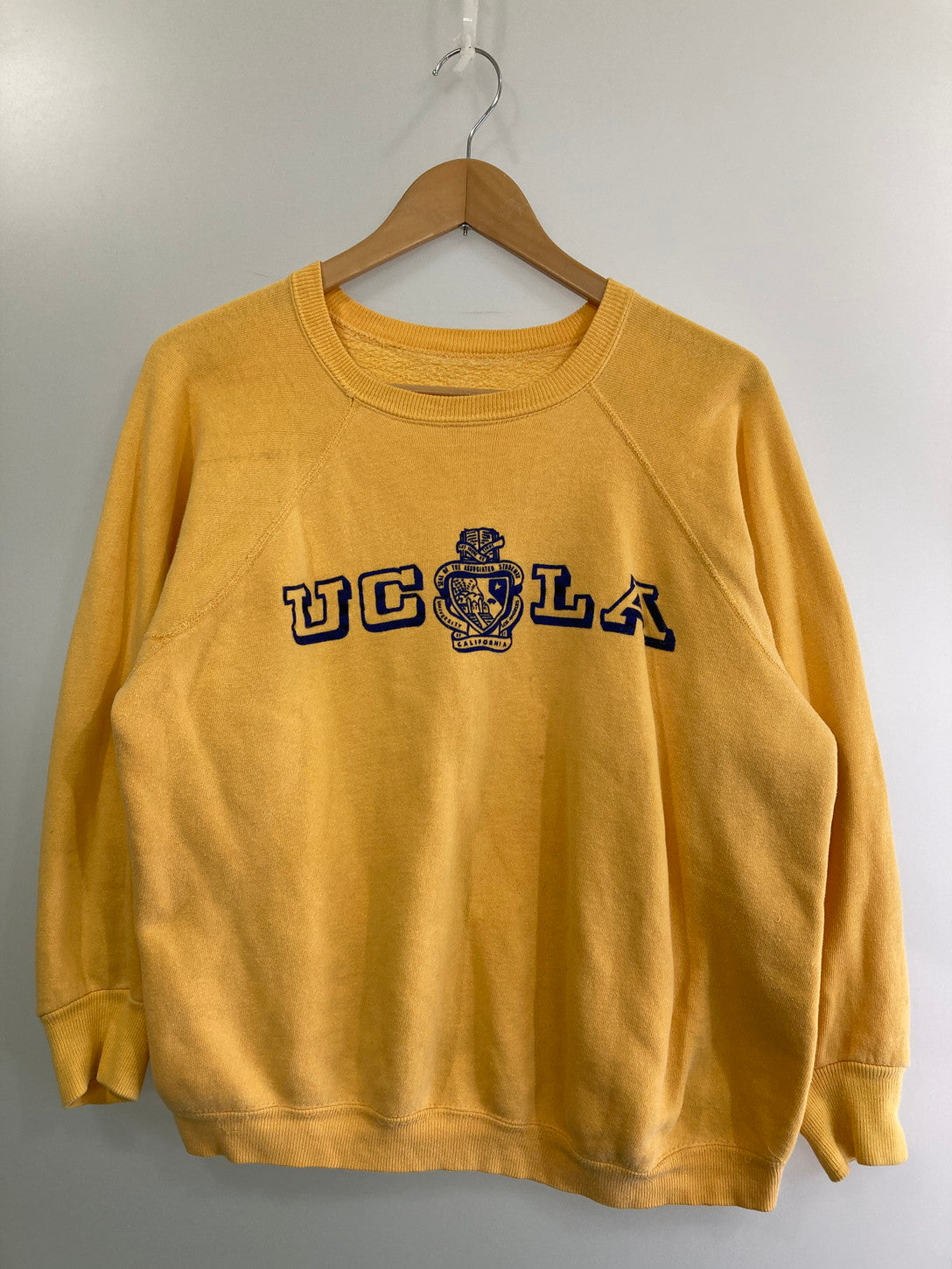 【現状渡し品】【メンズ】 VINTAGE 60'S "UCLA" COLLEGE SWEATSHIRT スウェット トレーナー 146-250415-AS-22-min カラー：イエロー 万代Net店