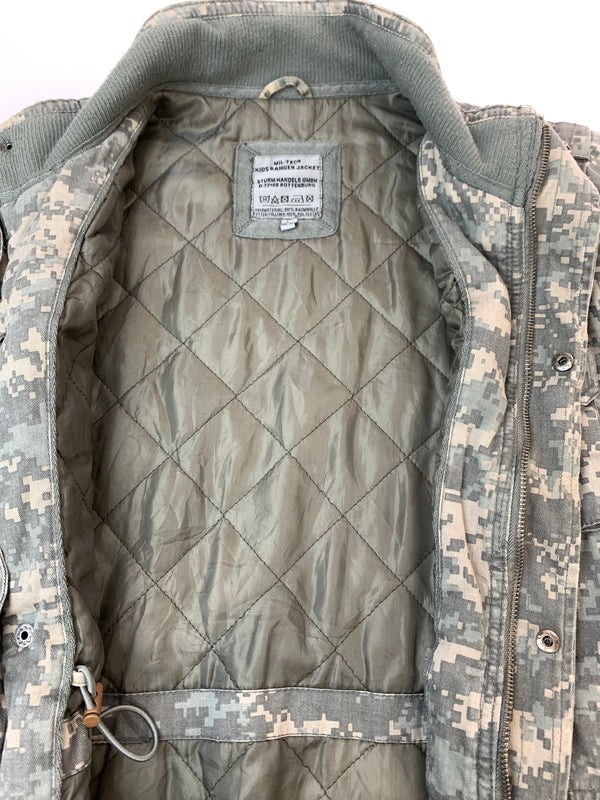 【現状渡し品】【メンズ】 MIL-TEC ミルテック KIDS RANGER JACKET キッズ レンジャー ジャケット ドイツ ミリタリー アウトドア アーミー 146-260510-em-22-min サイズ：L カラー：ベージュ系（迷彩） 万代Net店