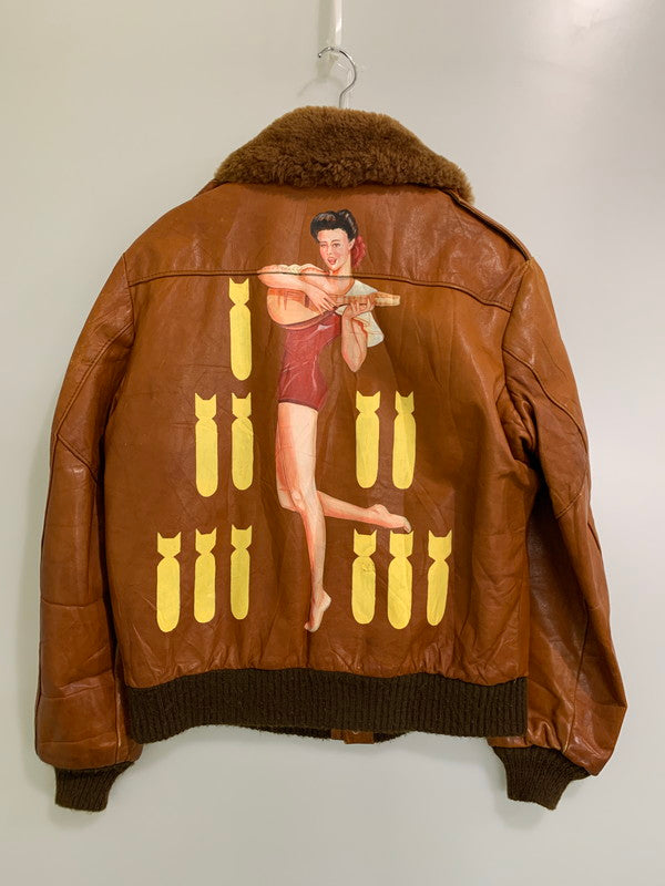 【現状渡し品】【メンズ】 WILLIAM BARRY ウイリアムバリー 70'S G-1 "ピンナップガール" アウター 146-250415-AS-3-min サイズ：38 カラー：ブラウン 万代Net店