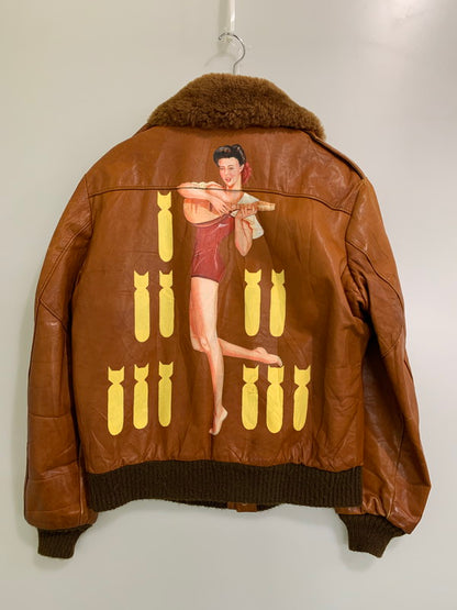 【現状渡し品】【メンズ】 WILLIAM BARRY ウイリアムバリー 70'S G-1 "ピンナップガール" アウター 146-250415-AS-3-min サイズ：38 カラー：ブラウン 万代Net店