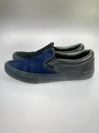 【現状渡し品】【メンズ】 VANS バンズ × ENGINEERED GARMENTS エンジニアドガーメンツ CLASSIC SLIP-ON クラシック スリッポン メンズ 靴 左右非対称 アシメトリ 162-250418-em-02-min サイズ：28.5cm カラー：ブラック/ネイビー 万代Net店