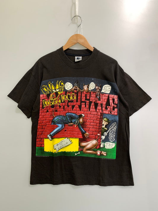 【中古品】【メンズ】 GEM c1993 SNOOP DOGG DOGGY STYLE PRINT TEE ショートスリーブ プリントTシャツ 半袖Tシャツ トップス 146-250425-yn-01-min サイズ：L カラー：ダークブラウン 万代Net店