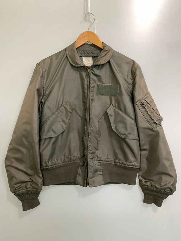 【現状渡し品】【メンズ】 U.S.AIR FORCE ウーエスエアフォース CWU-45P FLIGHT JACKET フライトジャケット 146-250503-ks-16-min サイズ：不明 カラー：オリーブ 万代Net店