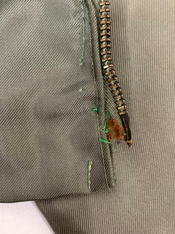 【現状渡し品】【メンズ】 U.S.AIR FORCE ウーエスエアフォース CWU-45P FLIGHT JACKET フライトジャケット 146-250503-ks-16-min サイズ：不明 カラー：オリーブ 万代Net店