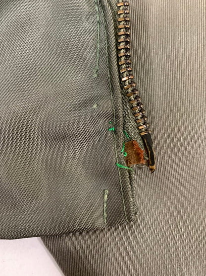 【現状渡し品】【メンズ】 U.S.AIR FORCE ウーエスエアフォース CWU-45P FLIGHT JACKET フライトジャケット 146-250503-ks-16-min サイズ：不明 カラー：オリーブ 万代Net店