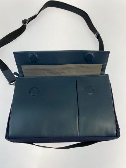 【中古品】【メンズ/レディース】 CALVIN KLEIN カルバンクライン CLUTCH BAG クラッチバッグ カバン 188-250520-AS-18-min カラー：ネイビー 万代Net店