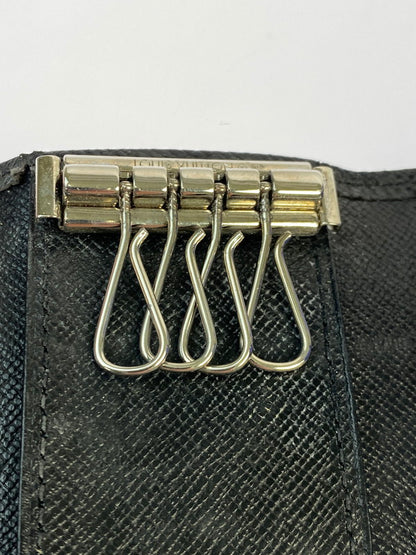 【中古品】【メンズ/レディース】 LOUIS VUITTON ルイ・ヴィトン ミュルティクレ4 タイガ キーケース M30522 アルドワーズ メンズ レディース スナップ開閉式 鍵4本 179-250520-em-22-min カラー：ブラック 万代Net店