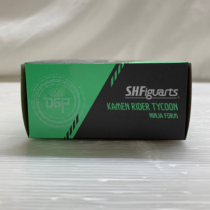 【中古品】 S.H.F 仮面ライダータイクーン ニンジャフォーム ライダー 戦隊 特撮 フィギュア フィギュアーツ バンダイ 042-260527-em-09-min 万代Net店