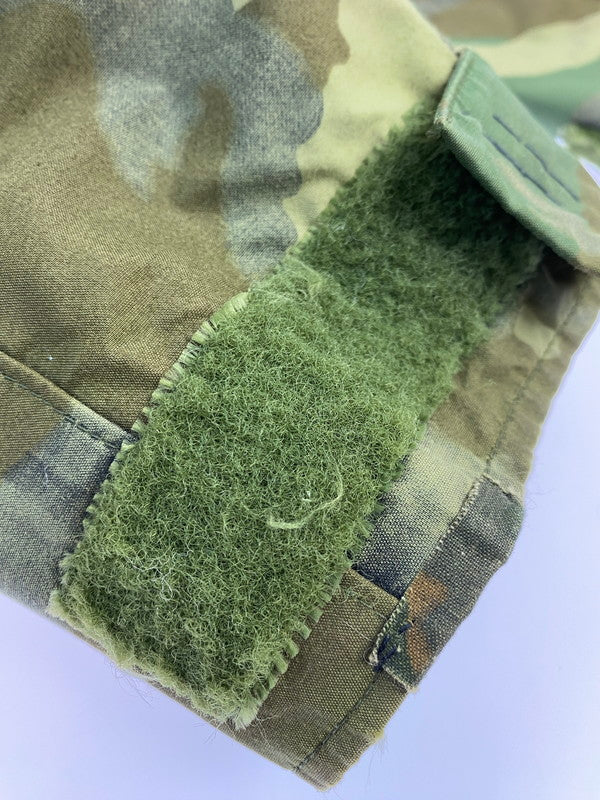 【中古品】【メンズ】 US.ARMY アメリカ軍 WOODLAND CAMO GEN1 PARKA 8413-01-228-1320 ウッドランド カモ GEN1 パーカー アウター 146-250626-jt-19-min サイズ：LARGE-LONG カラー：グリーンカモ 万代Net店