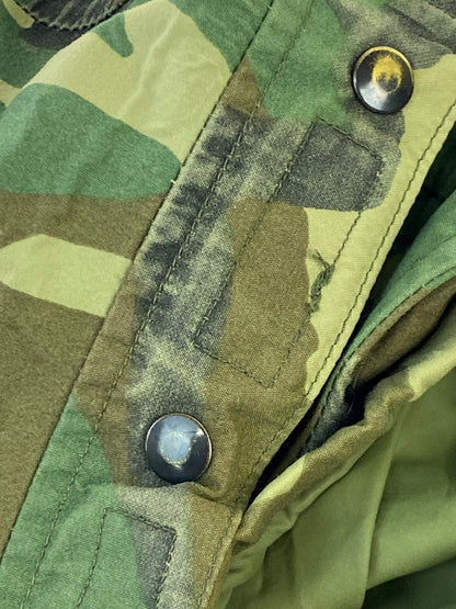 【中古品】【メンズ】 US.ARMY アメリカ軍 WOODLAND CAMO GEN1 PARKA 8413-01-228-1320 ウッドランド カモ GEN1 パーカー アウター 146-250626-jt-19-min サイズ：LARGE-LONG カラー：グリーンカモ 万代Net店