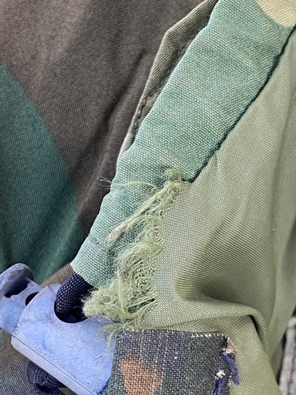 【中古品】【メンズ】 US.ARMY アメリカ軍 WOODLAND CAMO GEN1 PARKA 8413-01-228-1320 ウッドランド カモ GEN1 パーカー アウター 146-250626-jt-19-min サイズ：LARGE-LONG カラー：グリーンカモ 万代Net店