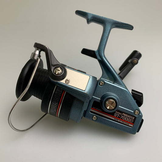 【中古品】 DAIWA ダイワ ST-7000D リール 134-260323-SH-10-min 万代Net店