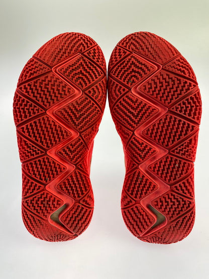 【中古品】【メンズ/レディース】 NIKE ナイキ 943807-602 KYRIE4 RED CARPET 靴 シューズ スニーカー 160-250526-AS-59-min サイズ：26.0cm カラー：RED ORBIT/METALIC GOLD 万代Net店