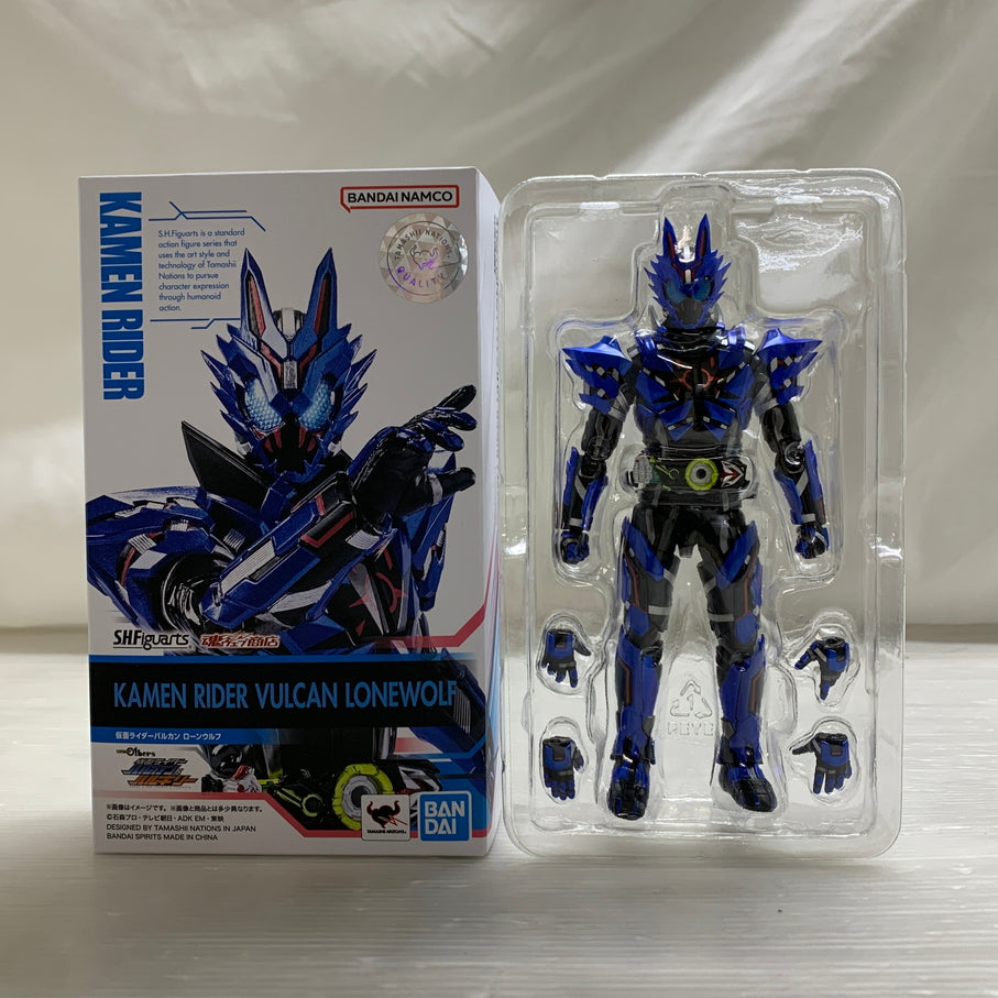 【中古品】 S.H.F 仮面ライダーバルカン ローンウルフ ライダー 戦隊 特撮 フィギュア フィギュアーツ バンダイ 044-260527-em-02-min 万代Net店