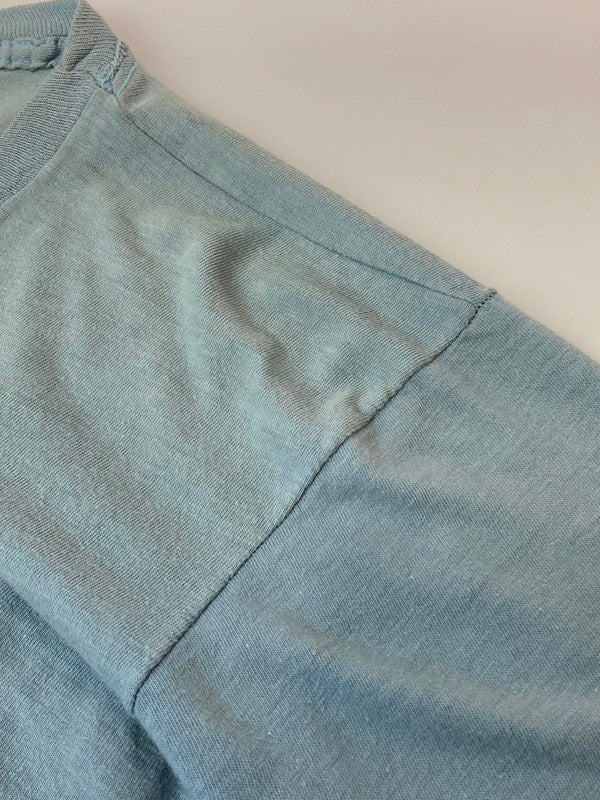 【現状渡し品】【メンズ】 MICKEY MOUSE 70S 両面プリントTシャツ ショートスリーブ 146-250604-AS-14-min カラー：ブルー系 万代Net店