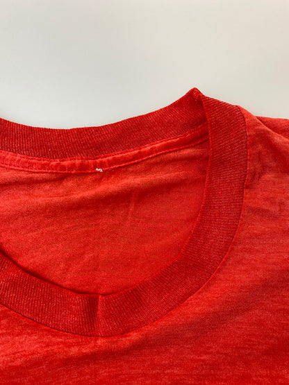 【現状渡し品】【メンズ】 GOD SS PRINT TEE USED 80S USMC 80年代 プリント Ｔシャツ メンズ トップス 146-250616-em-40-min カラー：レッド 万代Net店