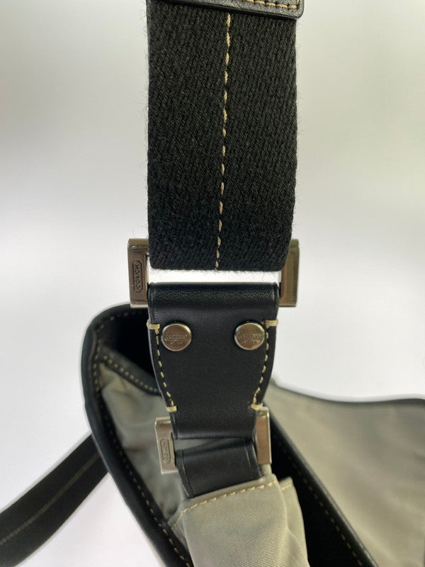 【中古品】【メンズ/レディース】 COACH コーチ MESSENGER BAG F70443 メッセンジャーバッグ バッグ カバン 181-250613-jt-04-min カラー：グレー 万代Net店