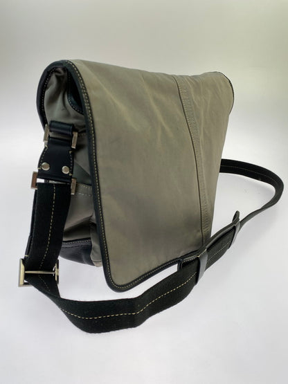 【中古品】【メンズ/レディース】 COACH コーチ MESSENGER BAG F70443 メッセンジャーバッグ バッグ カバン 181-250613-jt-04-min カラー：グレー 万代Net店