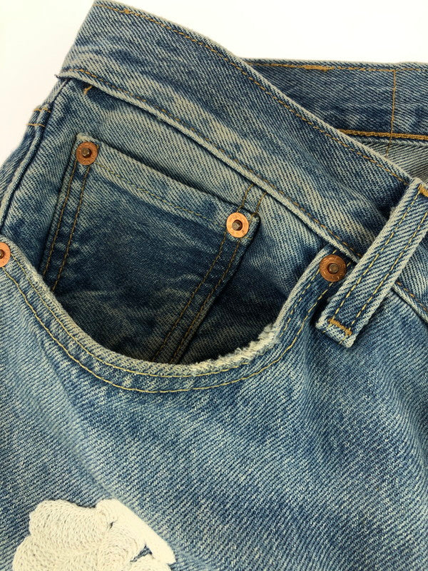 【中古品】【メンズ】 DENIM TEARS デニムティアーズ × LEVI'S リーバイス 501 COTTON WREATH JEANS 501 コットンリースジーンズ 153-251028-rt-10-tag サイズ：W28 カラー：ライトインディゴ 万代Net店
