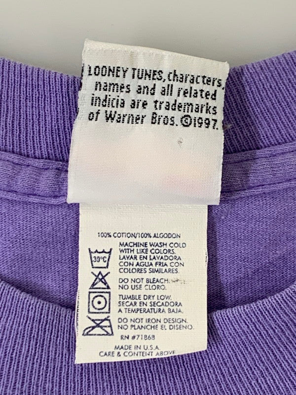 【中古品】【メンズ】 LOONEY TUNES ルーニー・テューンズ 90S NOT IN THIS LIFE TIME TEE 90年代 プリントTシャツ トップス 146-250616-jt-14-min カラー：パープル 万代Net店