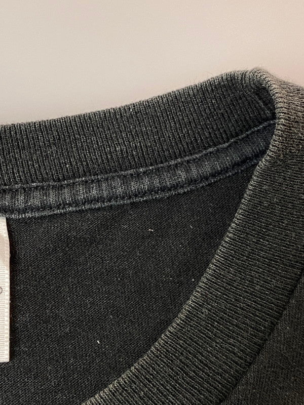 【現状渡し品】【メンズ】 GLITTERATI PRODUCTION グリッタラティプロダクション TRAINSPOTTING PARODY TEE ショートスリーブ 146-250617-AS-34-min サイズ：M カラー：ブラック 万代Net店