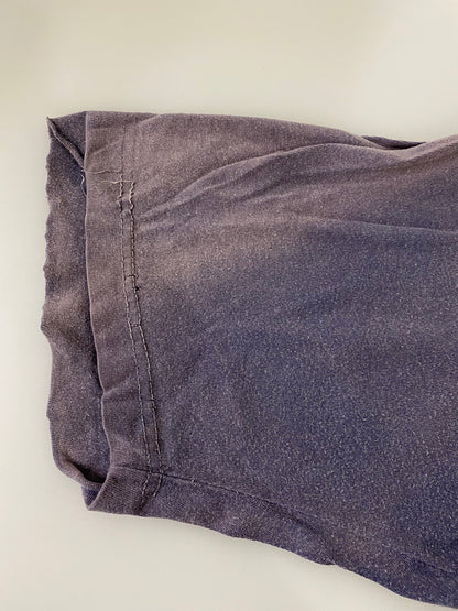 【現状渡し品】【メンズ】 JIMMY'Z 90's HIBISCUS BACK LOGO PRINT TEE ジミーズ ハイビスカス バックロゴ プリントTシャツ 半袖Tシャツ トップス 146-250613-yn-19-min カラー：パープル 万代Net店