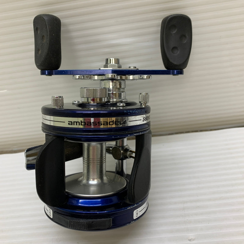【現状渡し品】 AbuGarcia アブガルシア アンバサダー 5601C4 リール 釣り フィッシング 釣り道具 134-260427-em-01-min 万代Net店