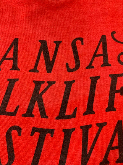【現状渡し品】【メンズ】 KANSAS FOLKLIFE FESTIVAL 1986 FESTIVAL TEE Tシャツ トップス 146-250710-ks-68-min カラー：レッド 万代Net店