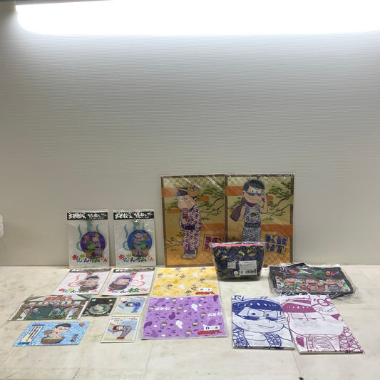 【中古品】 おそ松さん グッズ まとめ アクスタ タオル 手ぬぐい バッジ 他 おもちゃ 046-250930-em-11-min 万代Net店
