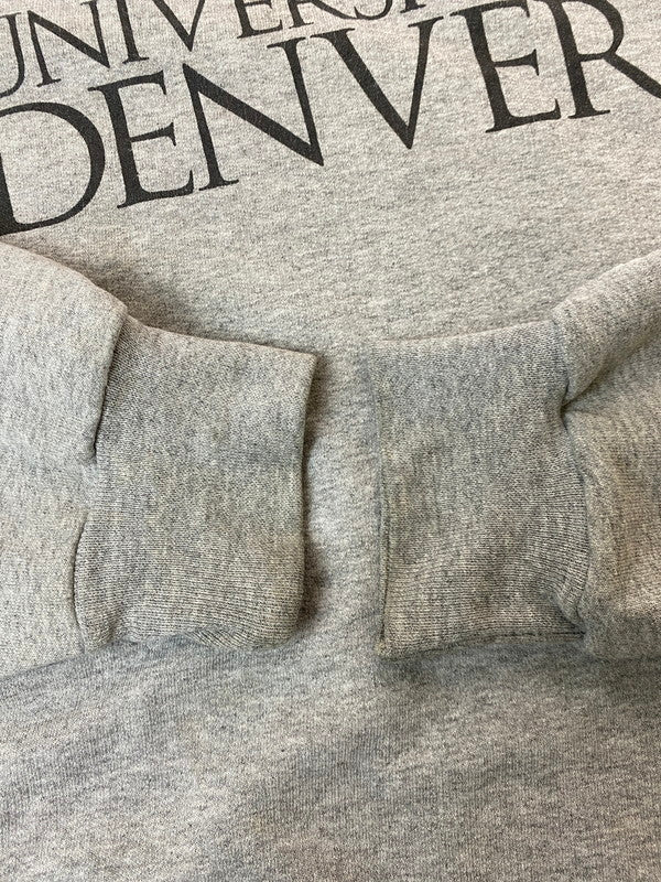 【中古品】【メンズ】 Champion チャンピオン UNIVERSITY OF DENVER PRINT REVERSEWEAVE SWEAT スウェット トップス 146-250623-ks-30-min サイズ：2XL カラー：グレー 万代Net店