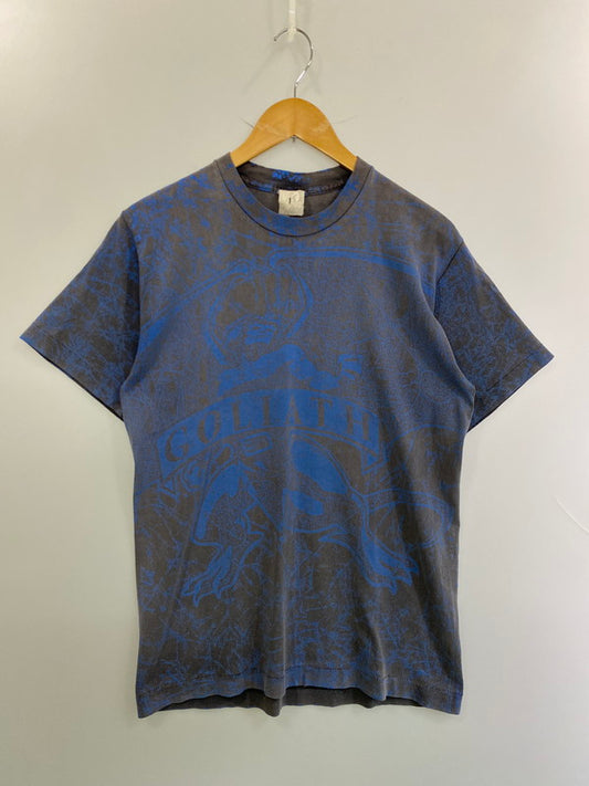 【現状渡し品】【メンズ】 Disney ディズニー 90S GARGOYLES GOLIATH ALL OVER PRINT TEE Tシャツ トップス 146-250619-ks-30-min サイズ：XL カラー：ブルー/グレー 万代Net店