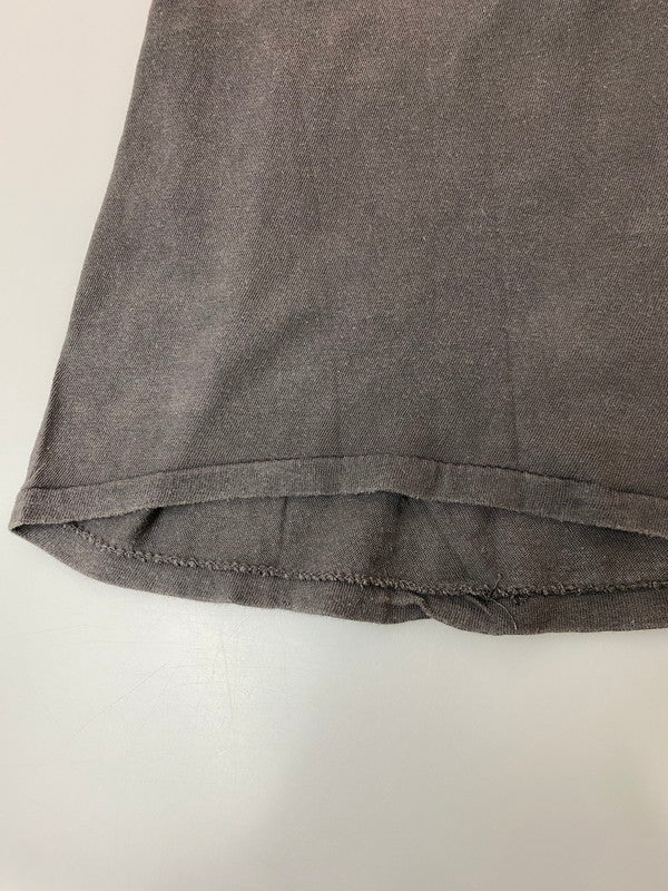 【現状渡し品】【メンズ】 MUSTACHE RIDES PRINT TEE ムスタッシュ プリント Tシャツ メンズ トップス 146-250620-em-31-min サイズ：XL カラー：ダークグレー 万代Net店