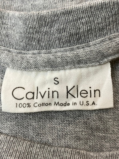 【中古品】【メンズ】 CAVIN KLEIN カルバンクライン SS LOGO TEE 90S USA製 半袖 ロゴ Tシャツ 90年代 アメリカ製 メンズ トップス 141-250624-em-12-min サイズ：S カラー：グレー 万代Net店