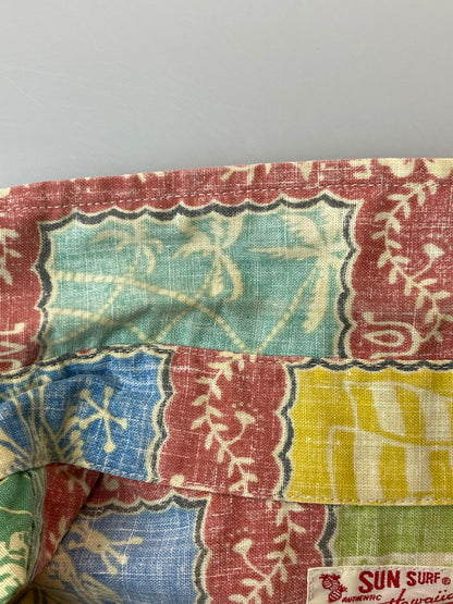 【中古品】【メンズ】 SUN SURF サンサーフ COTTON MULTI LS ALOHA SHIRT コットン マルチ 長そで アロハシャツ メンズ トップス ヴィンテージ 145-250624-em-08-min サイズ：ｍ カラー：レッド系（マルチカラー） 万代Net店