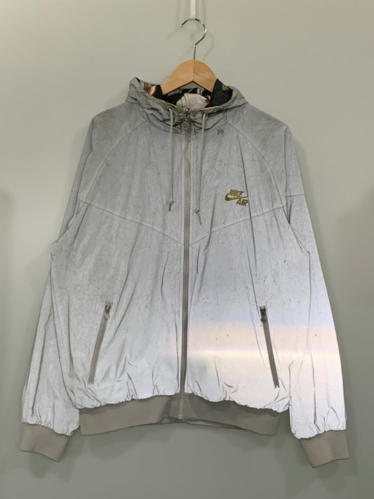 【中古品】【メンズ】 NIKE ナイキ AIR FORCE1 25周年 リフレクター ウインドブレーカー 2756 08 アウター 148-250627-jt-16-min サイズ：M カラー：グレー 万代Net店
